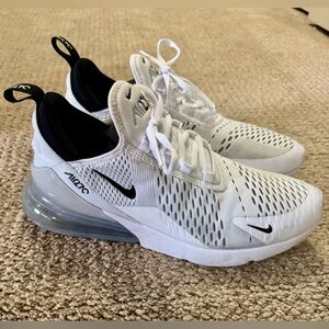 Nike Air Max 270